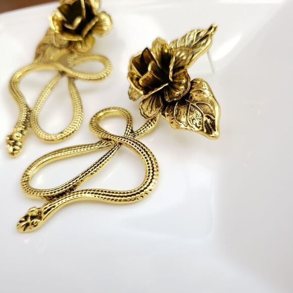 New! FP Trickling Eve Earrings - Picture 5 of 9